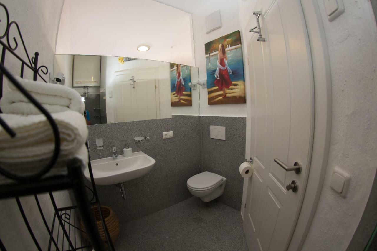 Flo & Co Apartamento Weissenkirchen in der Wachau Exterior foto
